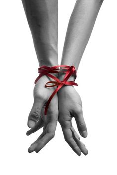 hands w:ribbon